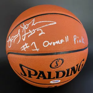 Larry Johnson SIGNED I/O Basketball 1 Pick Charlotte Hornets PSA/ADN AUTOGRAFIADO - Imagen 1 de 3
