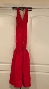 red dress beautiful - Picture 1 of 8