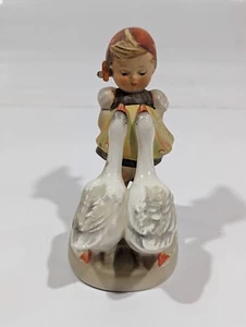 M.J. Hummel Figurine Goose Girl Hum 47/0 Year 1960-1972 TMK 3 Stylized Bee - Picture 1 of 5