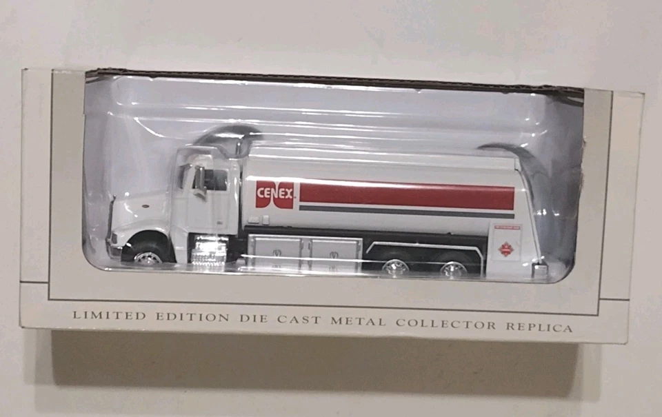 SpecCast 彼得比尔 385 燃油卡车 1/64 - CENEX 33098 — 第 1/4 张图片