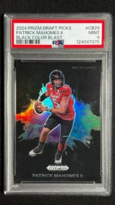 Selecciones de draft Panini Prizm 2024 Patrick Mahomes II Black Color Blast #CB-29 PSA 9 - Imagen 1 de 2