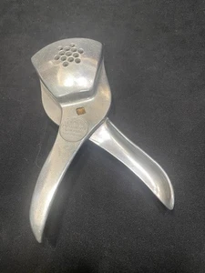 FRESCO LIMETTE Manual Lemon/Lime Squeezer Juicer Aluminum VINTAGE - Picture 1 of 3