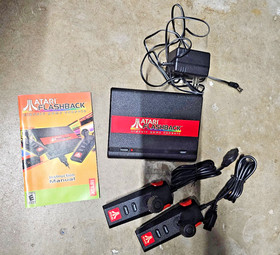 Launch Edition Atari Flashback Classic Game Console 20 Games