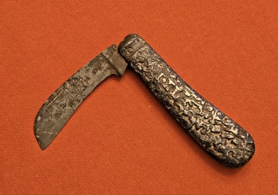 old I*XL iron handled Hawkbill pocket knife - Image 1 of 4