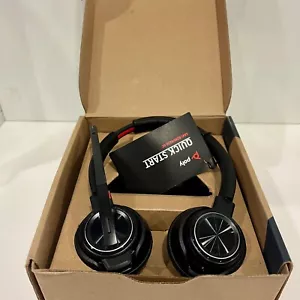 Plantronics Poly Savi 8220 UC USB-A Wireless Headset Black - 209215-01 - Picture 1 of 3