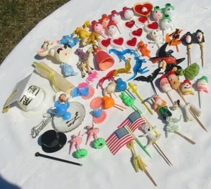 Vtg Hug Lot Cake Decorations Christmas St Pat's Valentine Pipe Cleaner Felt East - Picture 1 of 5
