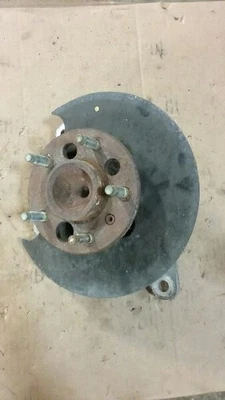 Левый задний кулак/заглушка водителя подходит для 97–08 GRAND PRIX 1278234 - Изображение 1 из 4