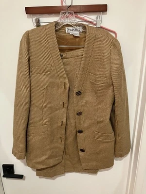 Carlisle 女式复古 70 年代 100% 羊毛裙套装,棕褐色,8 码 — 第 1/4 张图片