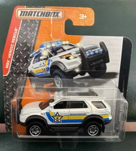 Matchbox Ford Explorer White SUV Truck MBX Heroic Rescue Short Card - Picture 1 of 4