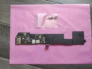 Apple Macbook Air 13 2020 M1 Logic Board, A2337, EMC 3598, 8GB, 256GB, MacOS - Picture 1 of 3