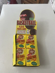 1990 FLEER Basketball Wax Box - 36 Sealed Packs Michael Jordan Larry Bird NBA 1B - Picture 1 of 9