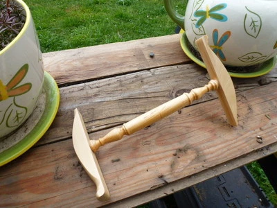 Kromski Niddy Noddy Clear Finish Medium Instructions Included - Image 1 of 2