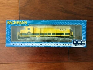 HO GP30 DIESEL LOCO (DCC Equipped) BACHMANN 60801 READING #5516 - Picture 1 of 2