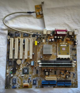 ASUS A7V333,socket462 AMD Sempron,DDR333,AGP Pro - Afbeelding 1 van 17