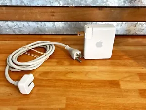 Apple AirPort Express Wi-Fi Base Station Model A1084 With Extra Extended Cord - Picture 1 of 2
