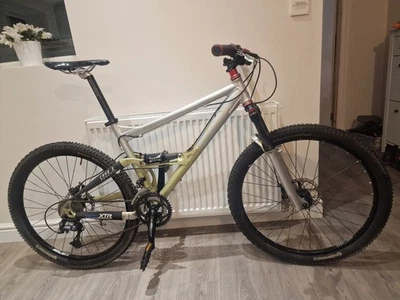 2006 Gary Fisher Cake 3 Full Suspension Mountain Bike Size Medium - Image 1 of 4