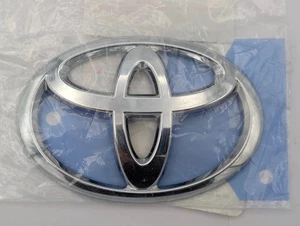BRAND NEW OEM Toyota 75471-42050 Rear Emblem Badge Logo 2006-2012 RAV4 - Bild 1 von 6