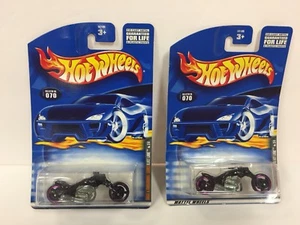 Two Hot Wheels 2001 070 Skull & Crossbones Series Blast Lane (A24) - Imagen 1 de 5