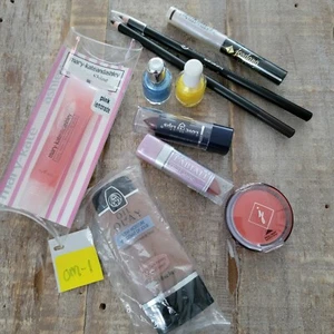 10 Piece make up lot / Bundlewhat you see is what you get!Oil of Olay All day - Picture 1 of 7