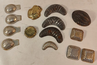 Lot alt Pralinen Schokoladen Form Backform Frosch Vanille Kipferl Walnuss Blech - Bild 1 von 4