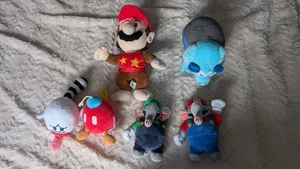 Assorted Super Mario Plushies - Picture 1 of 7