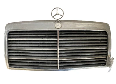 1986 - 1993 MERCEDES BENZ 300E Front Bumper Grille Assembly with Emblem - Image 1 of 4