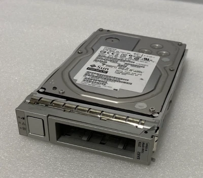 Lot of 10x 7021037 Sun/HITACHI HUS723030ALS640 3TB 7.2K 3.5" SAS HDD with Tray - Image 1 of 4