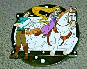 PIN TANGLED RAPUNZEL FLYNN RIDER MAXIMUS LIMITED EDITION JUMBO FANTASY FILMSTRIP - Picture 1 of 3