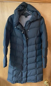 Moosejaw Gänsedaunen Thermo Mantel Damen schwarz mit Kapuze - Größe S - Bild 1 von 3