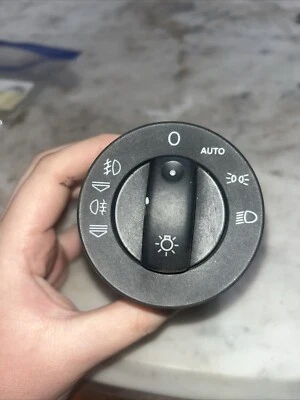 Audi A4 Quattro 2005-2007 interruptor de faros perilla de control negro A1 Foto 1 de 4