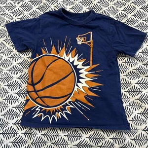 Boys T-shirt Size XS - Picture 1 of 3