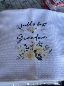 Worlds Best Grandma Kitchen Towels 2pk. Great For Christmas Gifts! - Picture 1 of 2