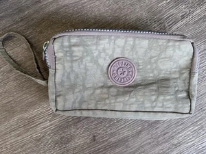 Kipling Gray Tonal Convertible Pouch Wallet Wristlet Bag - NWOT - Picture 1 of 3