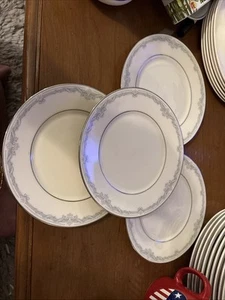 Set of 4 Lenox KINGSTON Pattern Salad Plates - Picture 1 of 9