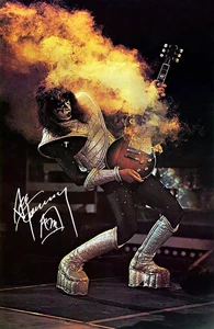 Ace Frehley Kiss Gitarrist signiert Nachdruck Poster 11 x 17 Zoll Kiss Fan Geschenk - Bild 1 von 3