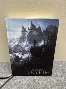 THE ELDER SCROLLS V: SKYRIM OFFICIAL GAME GUIDE - COLLECTORS EDITION - LESEN - Bild 1 von 7