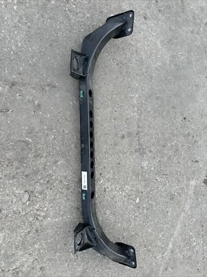 Soporte de radiador GMC ACADIA 2020 2021 2022 2023 84446420 inferior OEM Cadillac Xt5 Foto 1 de 4