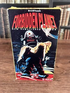 VHS Forbidden Planet (1956/1999) Remastered Edition SCI-FI Leslie Nielsen - Picture 1 of 4