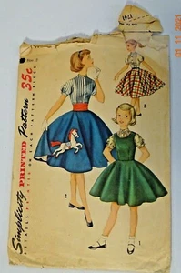 VINTAGE anni '50 MODELLO DI SEMPLICITÀ: #1741 TG12 ABITO BAMBINA, FERRO TRANSFER COMP $25 - Foto 1 di 3