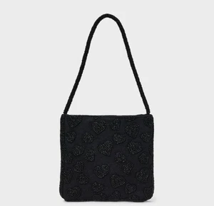 Bolso de Hombro Plano Corazón con Cuentas - Un Nuevo Día - Negro - Nuevo con Etiquetas - Envío Rápido y Gratis - Imagen 1 de 6