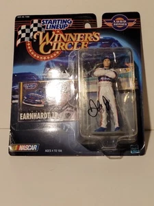 Von Dale Earnhardt Jr. signierte Startaufstellung Actionfigur Nascar Racing - Bild 1 von 4