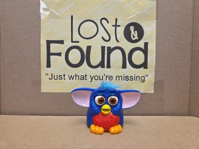 McDonald's FURBY 1998 Happy Meal Juguete Azul Rojo Marrón Ojos Movimiento de Oreja y Ojos Foto 1 de 4