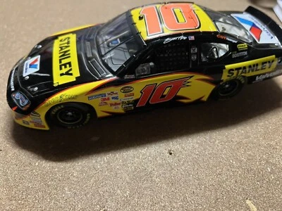 SCOTT RIGGS 2006 ACTION NO10 STANLEY TOOLS ЗАРЯДНОЕ УСТРОЙСТВО DODGE 1/144 - Изображение 1 из 4