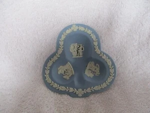 "Cenicero de plato con forma de club de jaspe de madera de cuña azul vintage soporte para baratija 4,5""" - Imagen 1 de 2