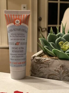 FAB First Aid Beauty Ultra Repair Cream Pink Grapefruit 1 oz Travel Size - Picture 1 of 3