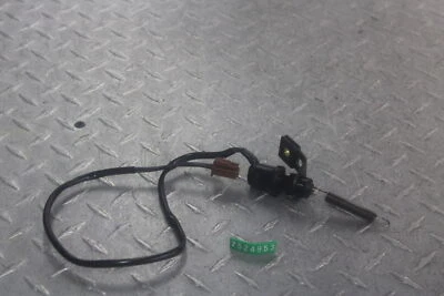 Yamaha YZF R6 2005 sensor de freno trasero 5SL-82530-00-00 video de funcionamiento Foto 1 de 4