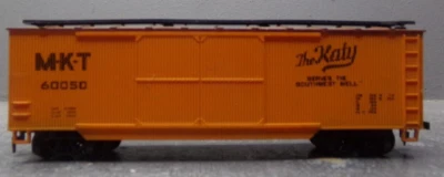ROCO HO SCALE FREIGHT CAR DOUBLE DOOR KATY BOXCAR M-K-T 60050 - Image 1 of 4