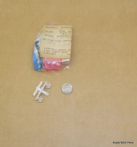 NOS MoPar 1980-1983 Dodge Mirada Chrysler Cordoba Imperial WASHER HOSE CONNECTOR - Bild 1 von 2