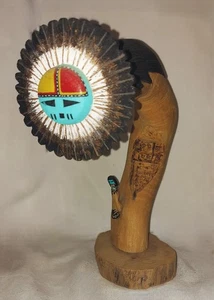 SONNENGESICHT & FEUERGOTT Kachina, mit einer Klippenwohnung von Felino Eriacho - Bild 1 von 10