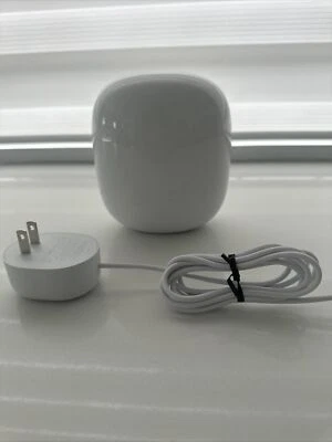 Google Nest WiFi Pro G6ZUC GA03030-US Wi-Fi 6E Router Snow - Image 1 of 4
